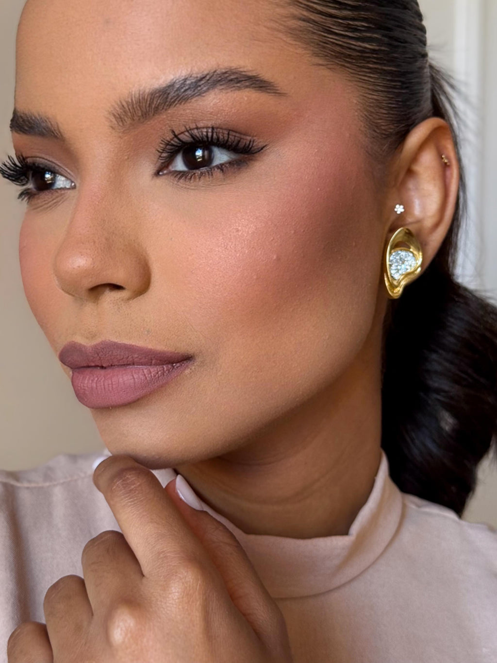 Boucles d'oreilles Élégance Dorée avec Zircons